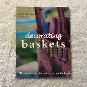 Decorating baskets craft book